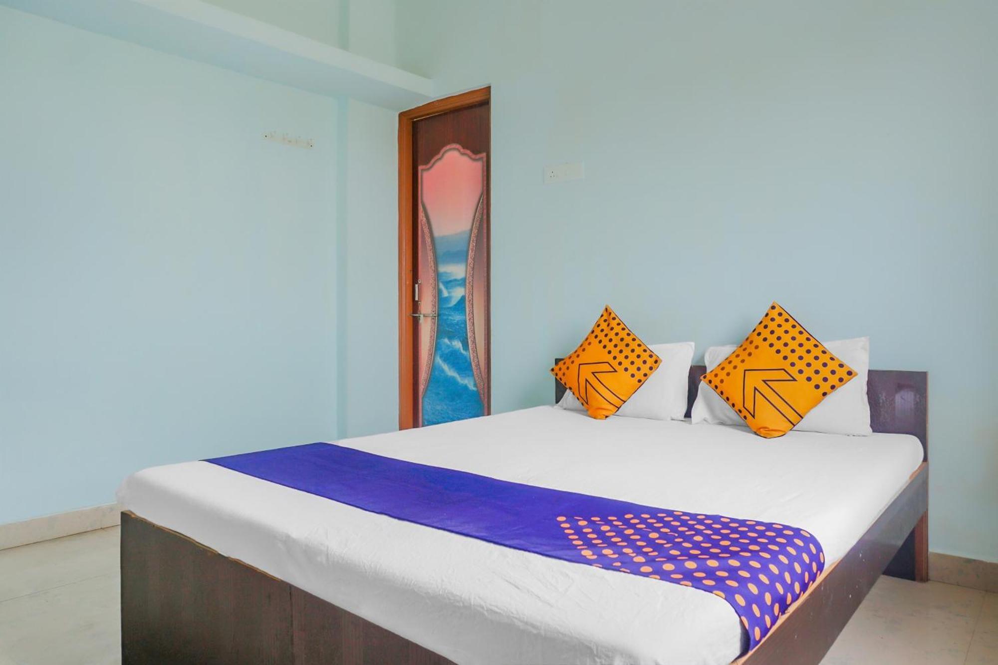 Spot On 79676 Hote Kinara Lodging And Restaurant Daund Buitenkant foto